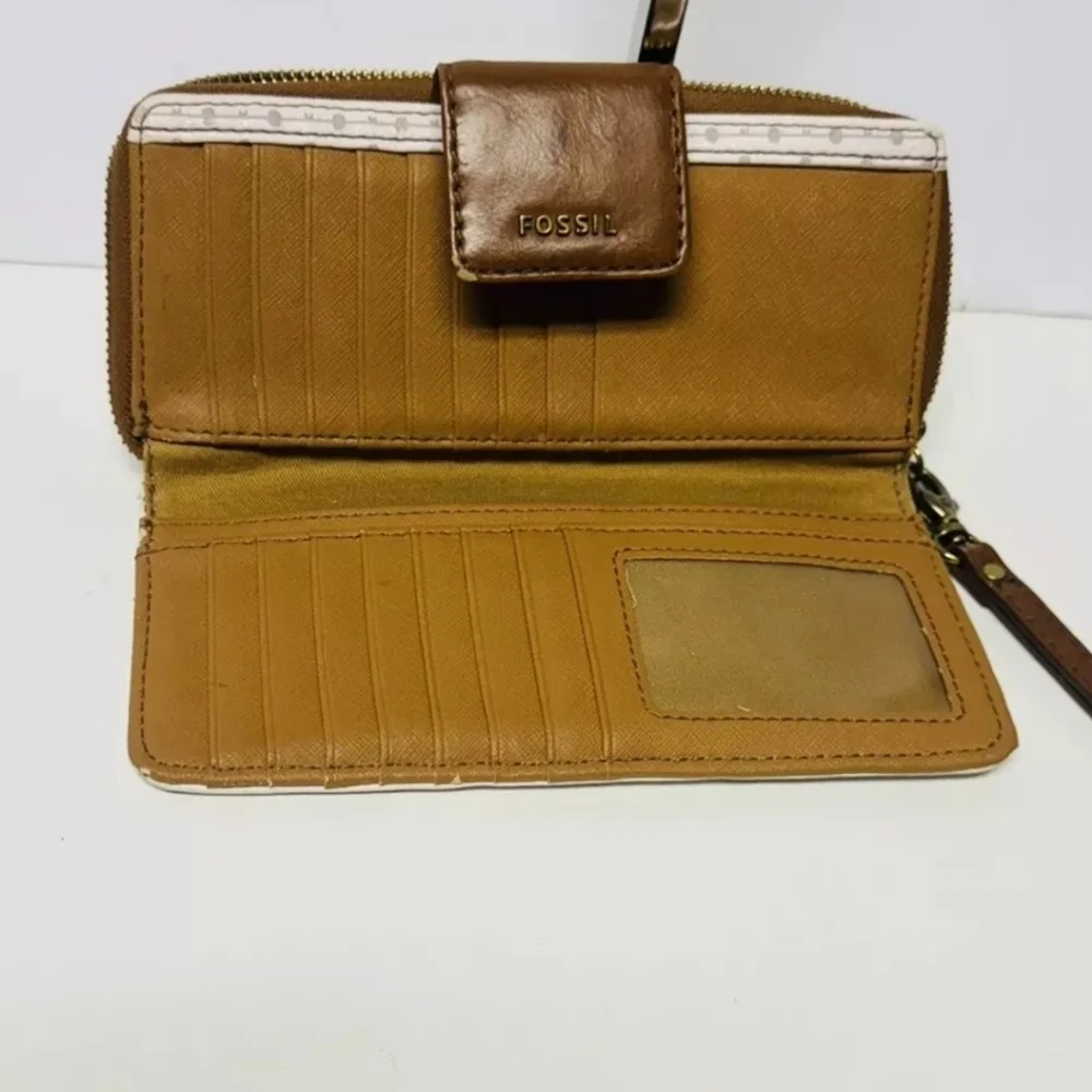 FOSSIL-Pebbled Leather Wristlet/Wallet